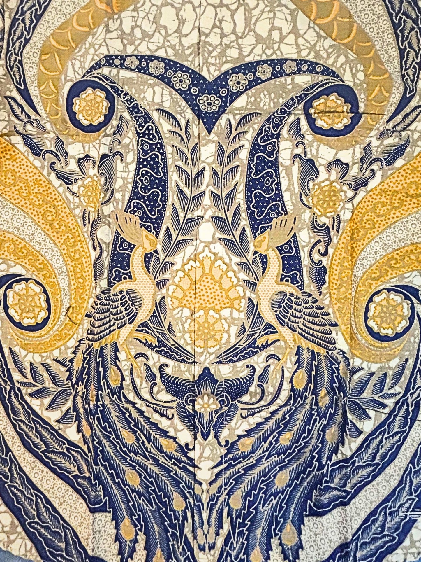 Golden Bird Majesty - Long Sleeve